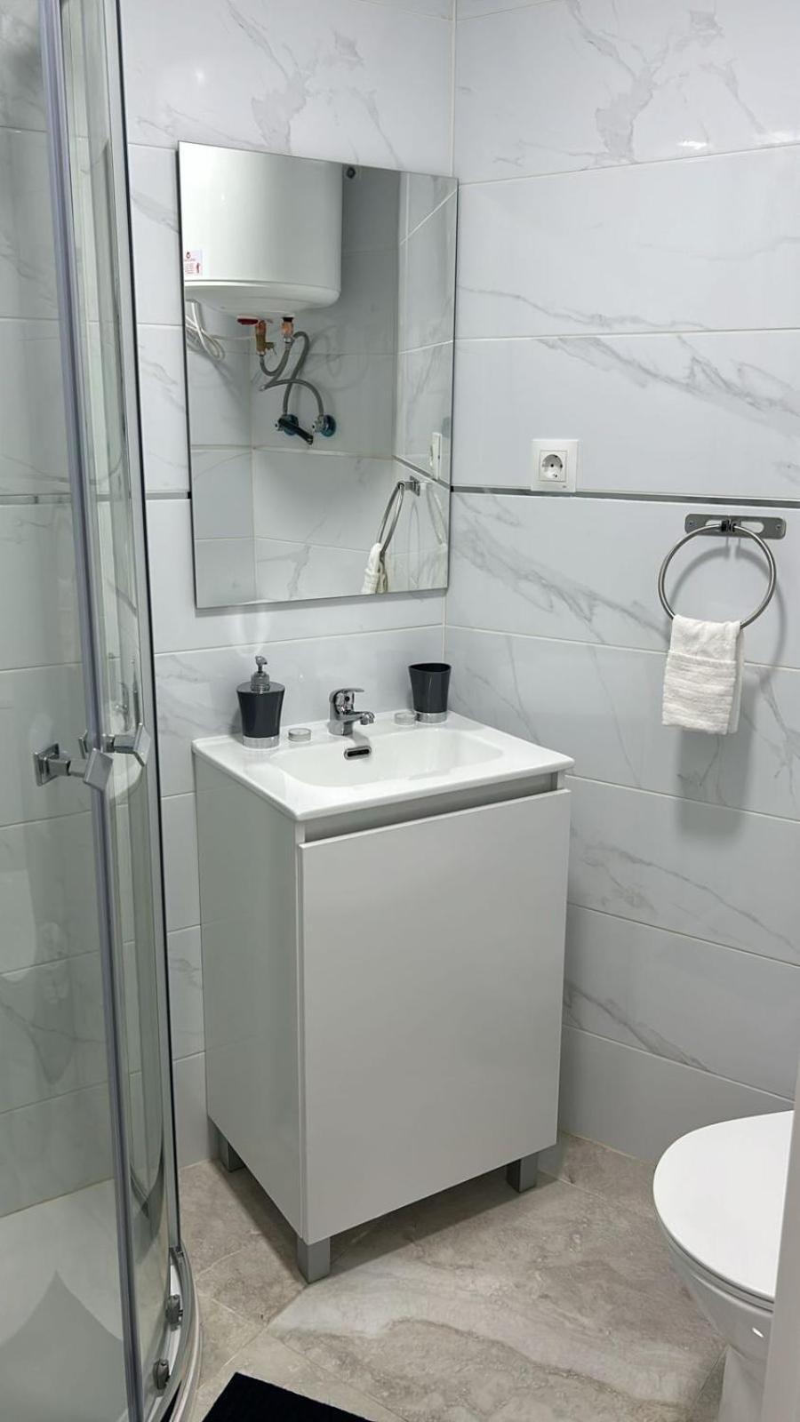 Habitacion Doble O Compartida Con Bano Privado En El Centro De Μαδρίτη Εξωτερικό φωτογραφία